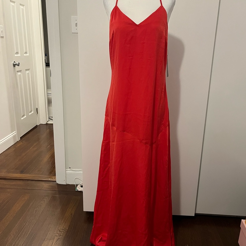GORGEOUS MAXI RED DRESS GOWN - V CUT - STRAPS